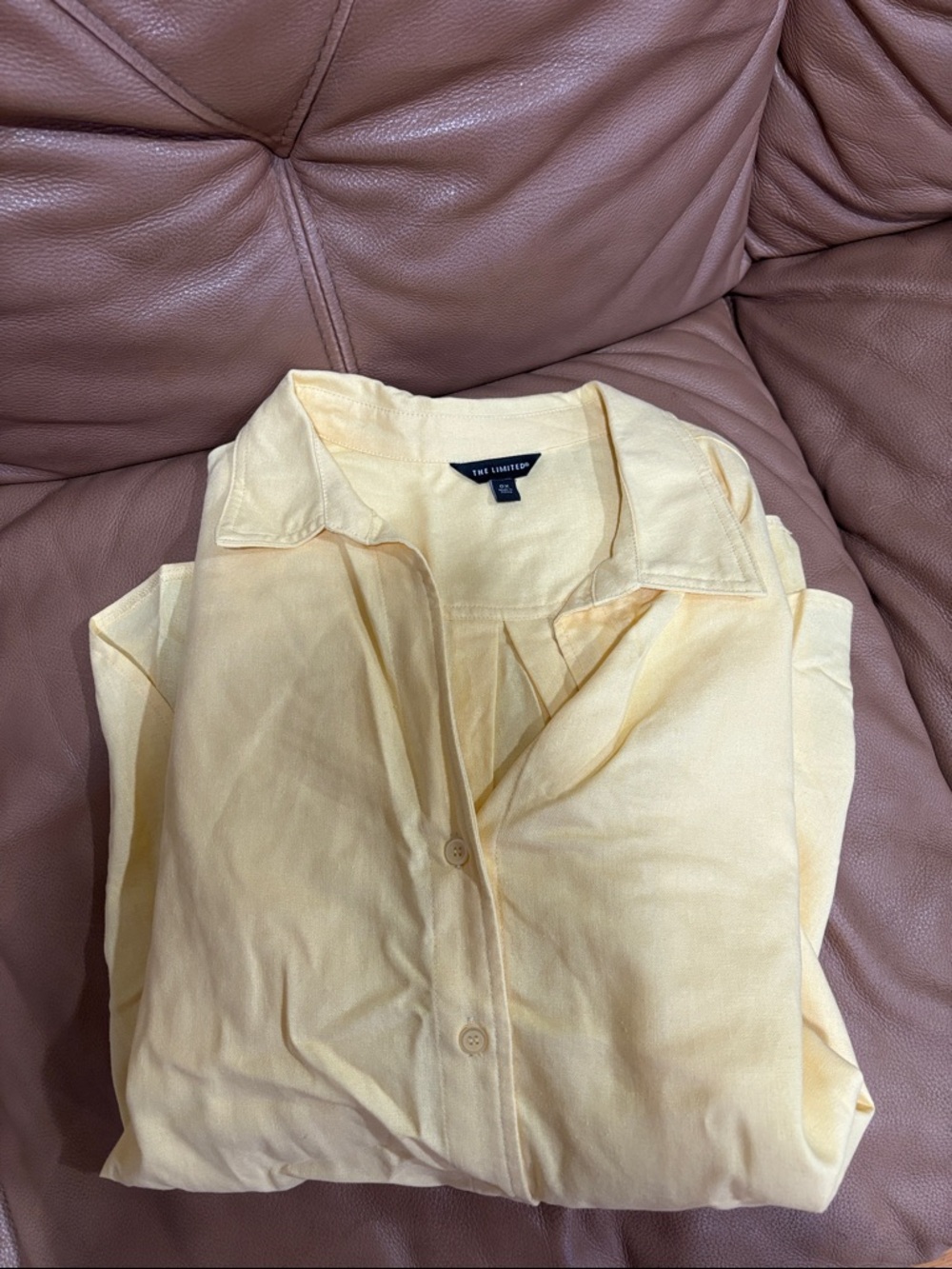 The Limited Pale Yellow Women’s Button-Down Shirt